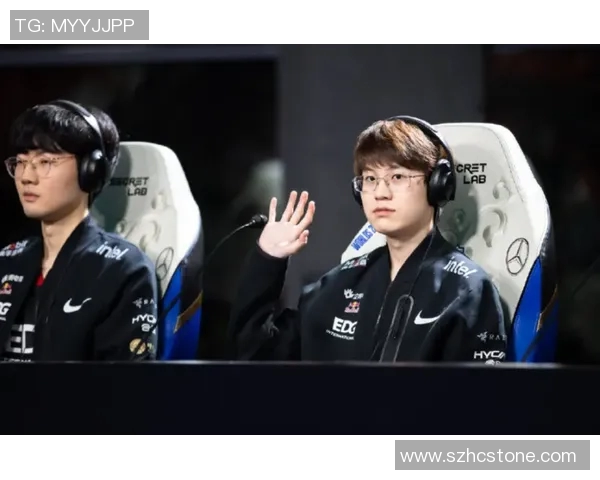 EDG在DOTA2赛场上的节奏掌控与失误分析探讨