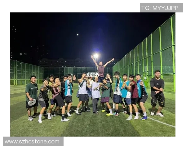成都飞盘队与武汉飞盘队赛后复盘分析力量对比与战术探讨 成都飞盘队与武汉飞盘队赛后复盘分析力量对比与战术探讨